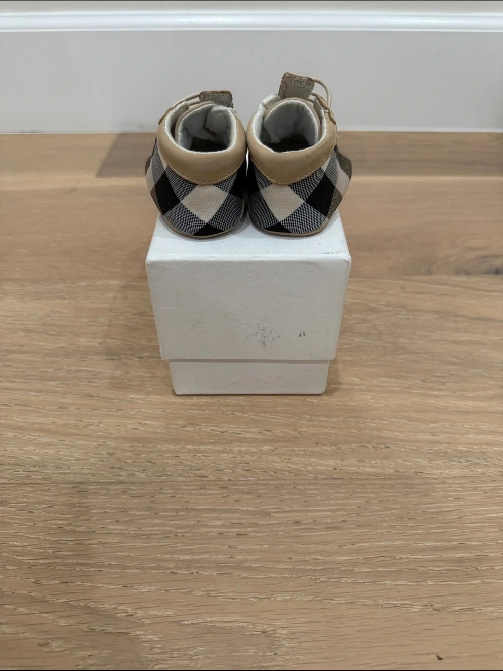 Authentic brand new baby Beige Plaid Lace-Up crib Shoes